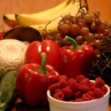 אוכלים ירקות בדרך לבריאות טובה יותר